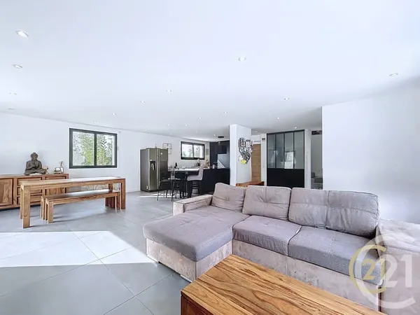 Maison 4 pièces 144 m²