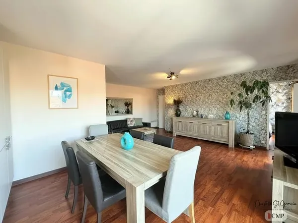 4 pièces avec grand balcon de 21 m2 - Havre de paix pour toute la famille !