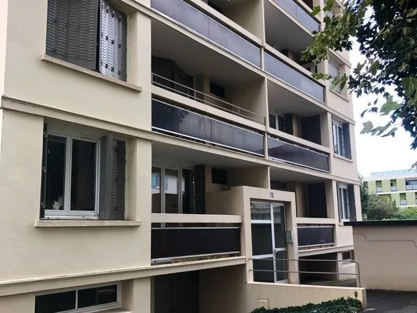 Appartement à vendre 4 pièces LYON 8EME ARRONDISSEMENT (69)