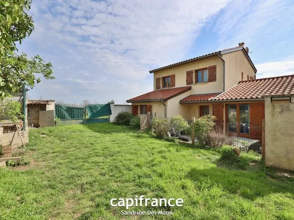 SOUCIEU EN JARREST - Maison individuelle de 100m² avec garage