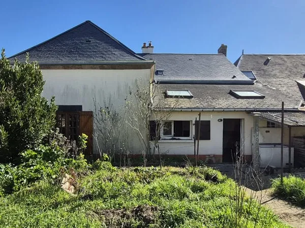 Maison beau potentiel bourg saint georges du bois
