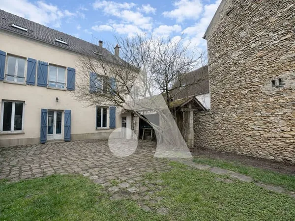 Maison Amillis 6 pièce(s) 196 m2