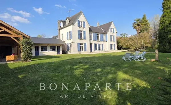 HAUT DE BILLERE - DEMEURE FAMILIALE - ESPRIT CAMPAGNE EN VILLE