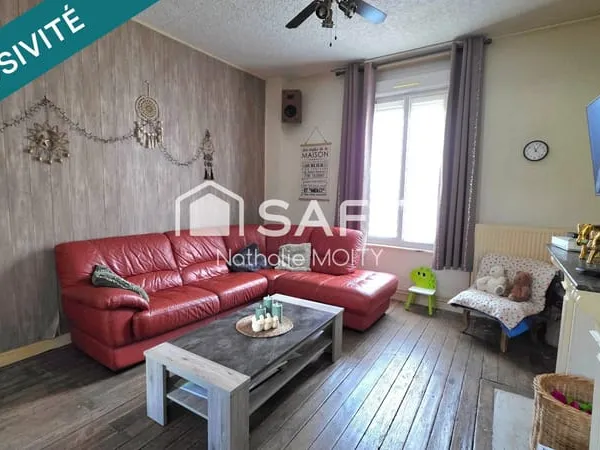 Maison T6 avec cour à rénover