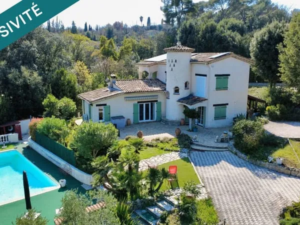 Propriété de charme avec maison d'invités, piscine, sans vis-à-vis.