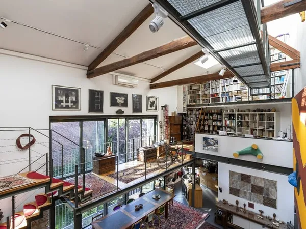 Loft/Atelier/Surface