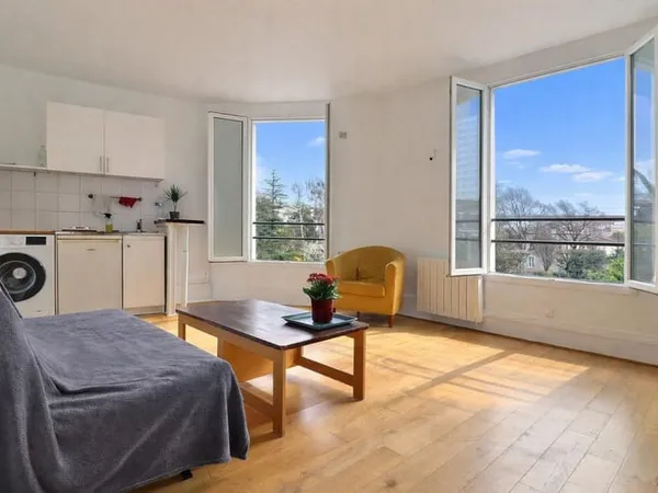 Appartement 2 pièces Malakoff Balcon de 8m²