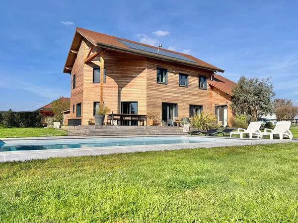 Maison La Batie Montgascon 6 pièce(s) 185 m2