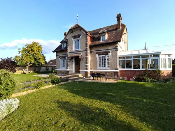 Maison de caractère Nonancourt 7 pièce(s) 191 m2