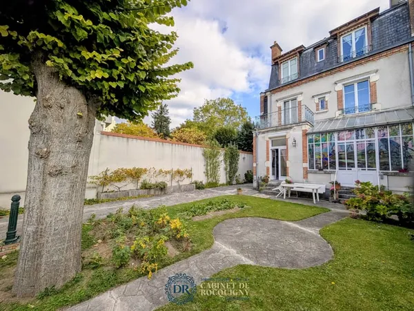 A VENDRE MAISON BOURGEOISE ORLEANS DUNOIS