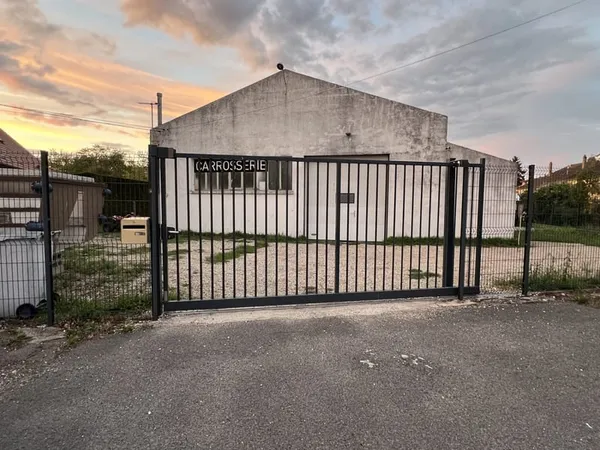 Stationnement Vente Nevers  435m² 159000€