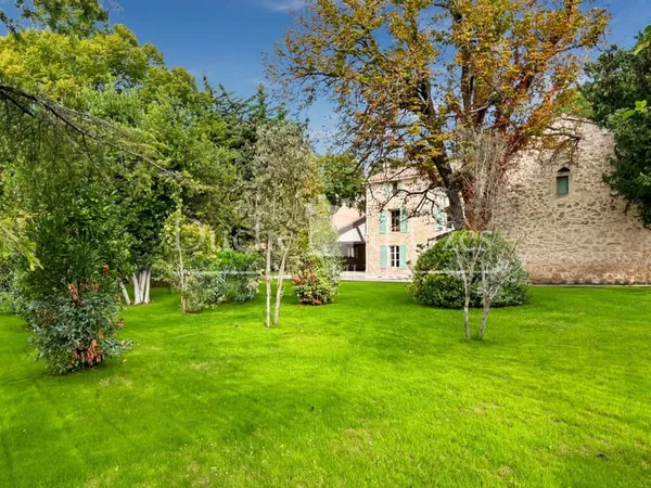Maison et villa de prestige Vente Uzès 7p 307m² 1575000€