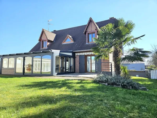 Maison individuelle avec piscine couverte - Amiens Val d'Avr
