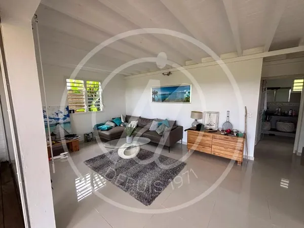 À LOUER : MAISON T4 MEUBLÉE À PETIT-BOURG - 2 100 €