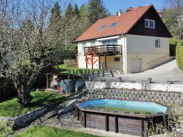 Grande maison familiale avec vue panoramique
