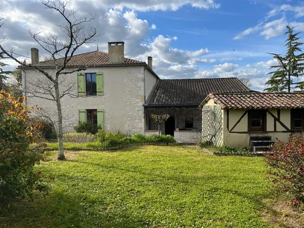 Maison en pierre.