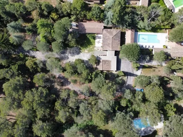 Domaine privé au coeur de Palaja.
