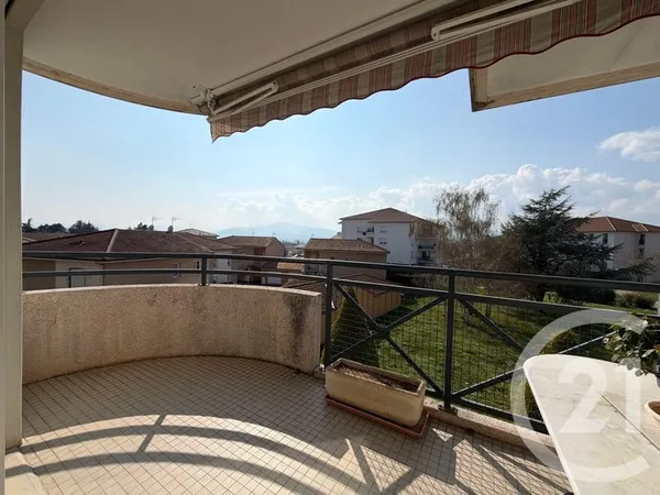 Appartement 4 pièces 84 m²