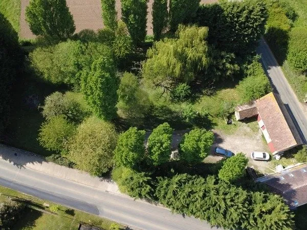 Maison familiale 112 m² - Dépendance 100 m² - Terrain 3 100 m²