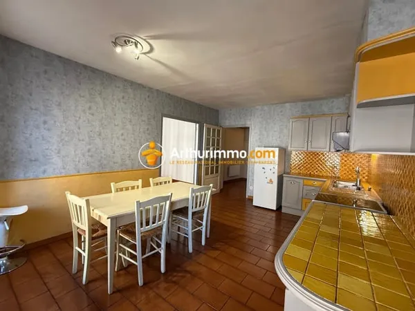 Appartement T3 de 82 m² - Centre village