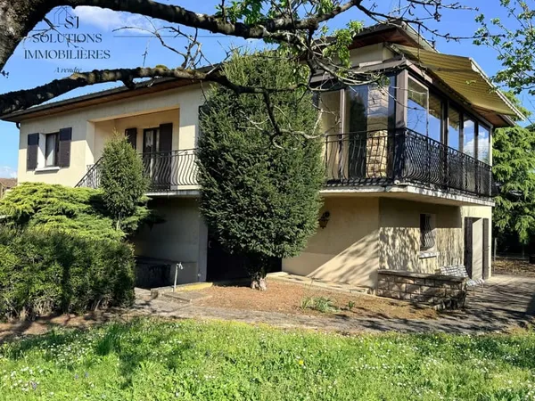 Maison 6 pièces sur sous-sol complet