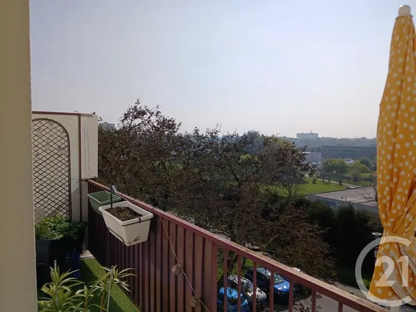 Appartement 4 pièces 77 m²