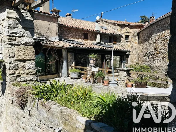 Vente Maison de village 6 pièces
