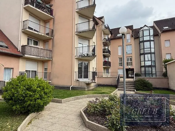 A LOUER APPT T1 MEUBLÉ