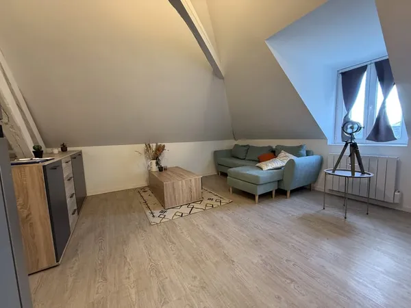 Appartement rénové proche centre ville