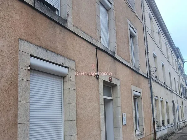 Appartement avec cour privée.