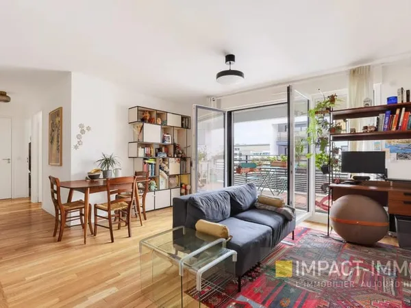 Appartement 3 pièces Balcon et parking Immeuble récent