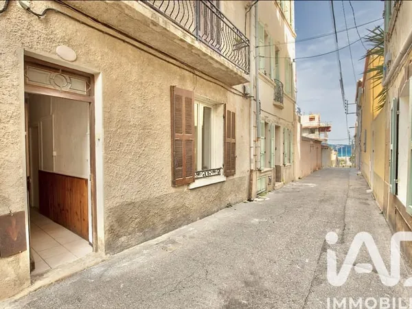 Bâtiment 138 m²