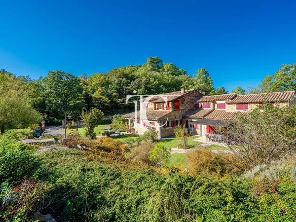 Maison et villa de prestige Vente Les Vans 7p 210m² 670000€