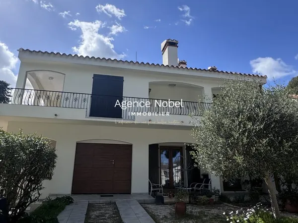 À VENDRE CANET EN ROUSSILLON - Maison 222 m2 3 faces - D