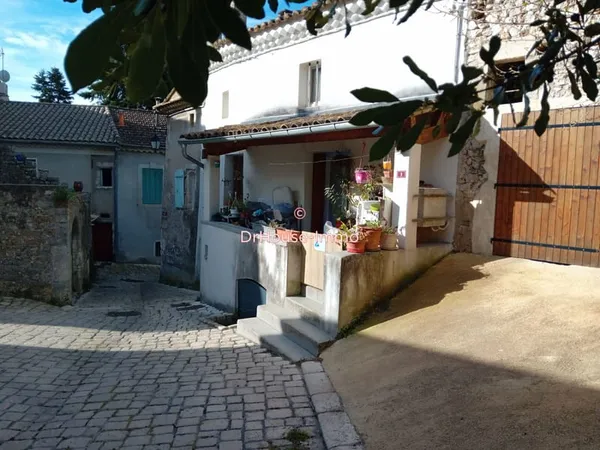 Maison de village