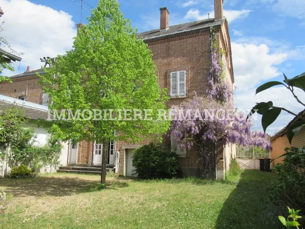 MAISON DE VILLAGE A SAINT VIATRE