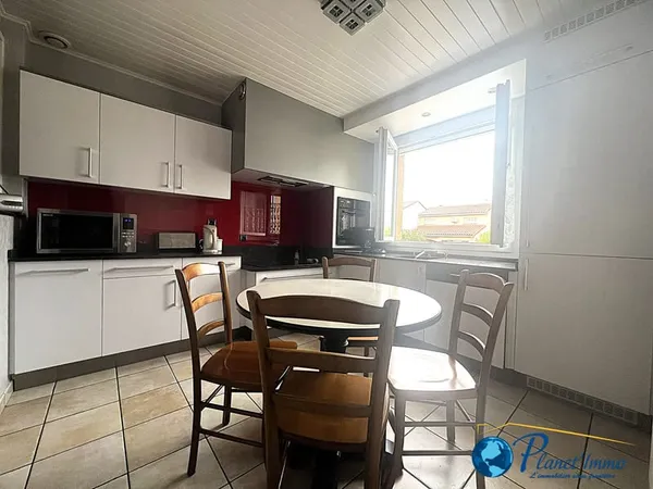 SAINT-CHAMOND GRAND DUPLEX AVEC JARDIN PRIVATIF ET GARAGE DO