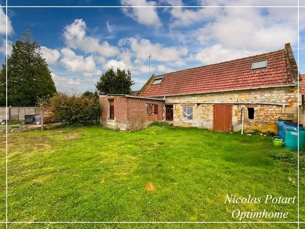 Maison à rénover + dépendances Proche Compiègne