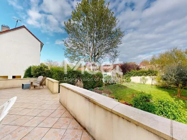 Maison 7 pièces - Jardin 200 m² - Non mitoyenne -