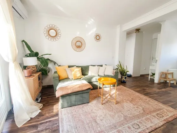 3 PIÈCES RÉNOVÉ AVEC TERRASSE PLEIN SUD COEUR DE VILLE PR