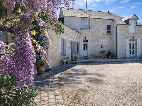 Belle demeure de caractère Hyper centre de Bourgueil