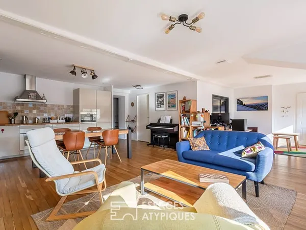 Appartement familial en dernier étage à proximité des quais de Saône