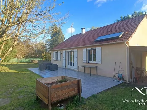 Maison plain-pied 74 m² - Terrain 1816 m² - Bouzy-la-Forê