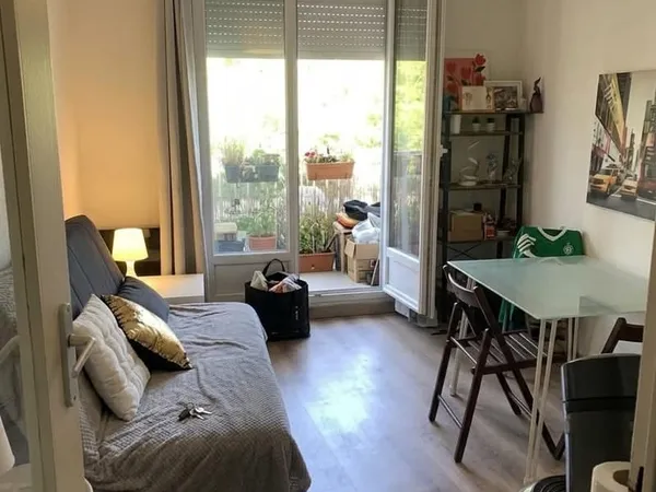 Appartement avec balcon et parking