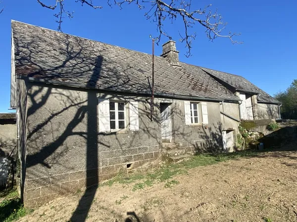 MAISON À RÉNOVER