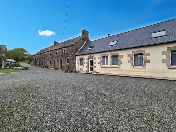 Maison de campagne avec vie de plain pied possible à La Chapelle-Neuve