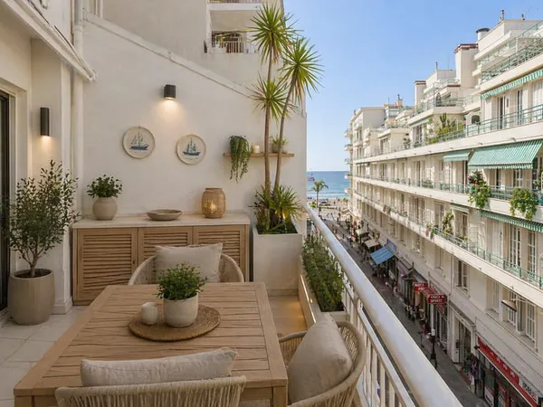 A VENDRE NICE CARRE' D'OR - RUE HALEVY