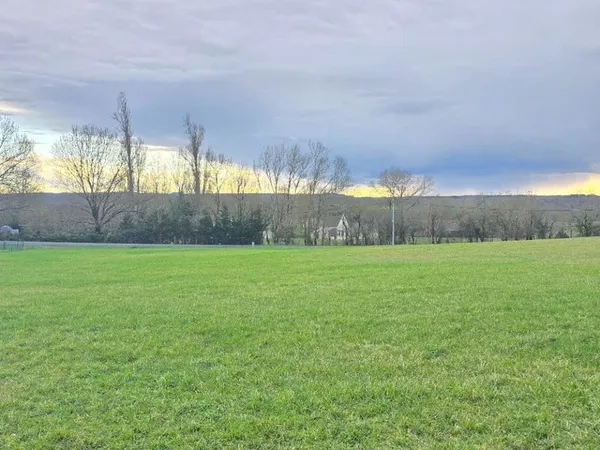Terrain 1747 m²