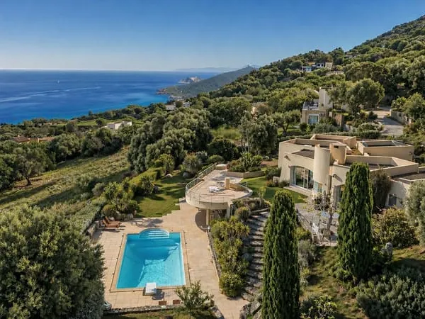 Maison 5 pièces 200 m²