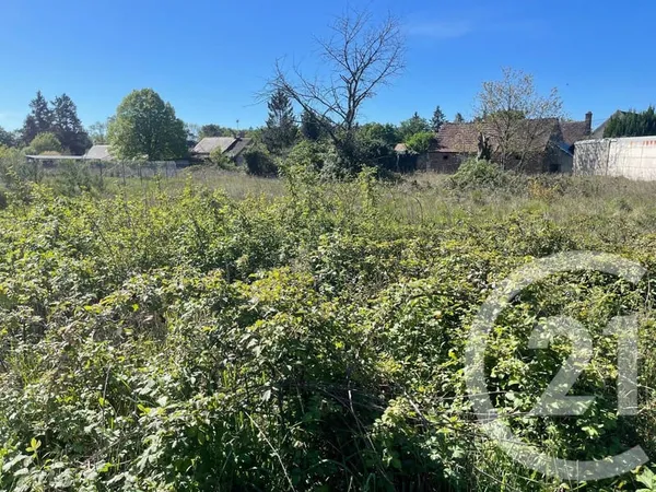 Terrain 900 m²